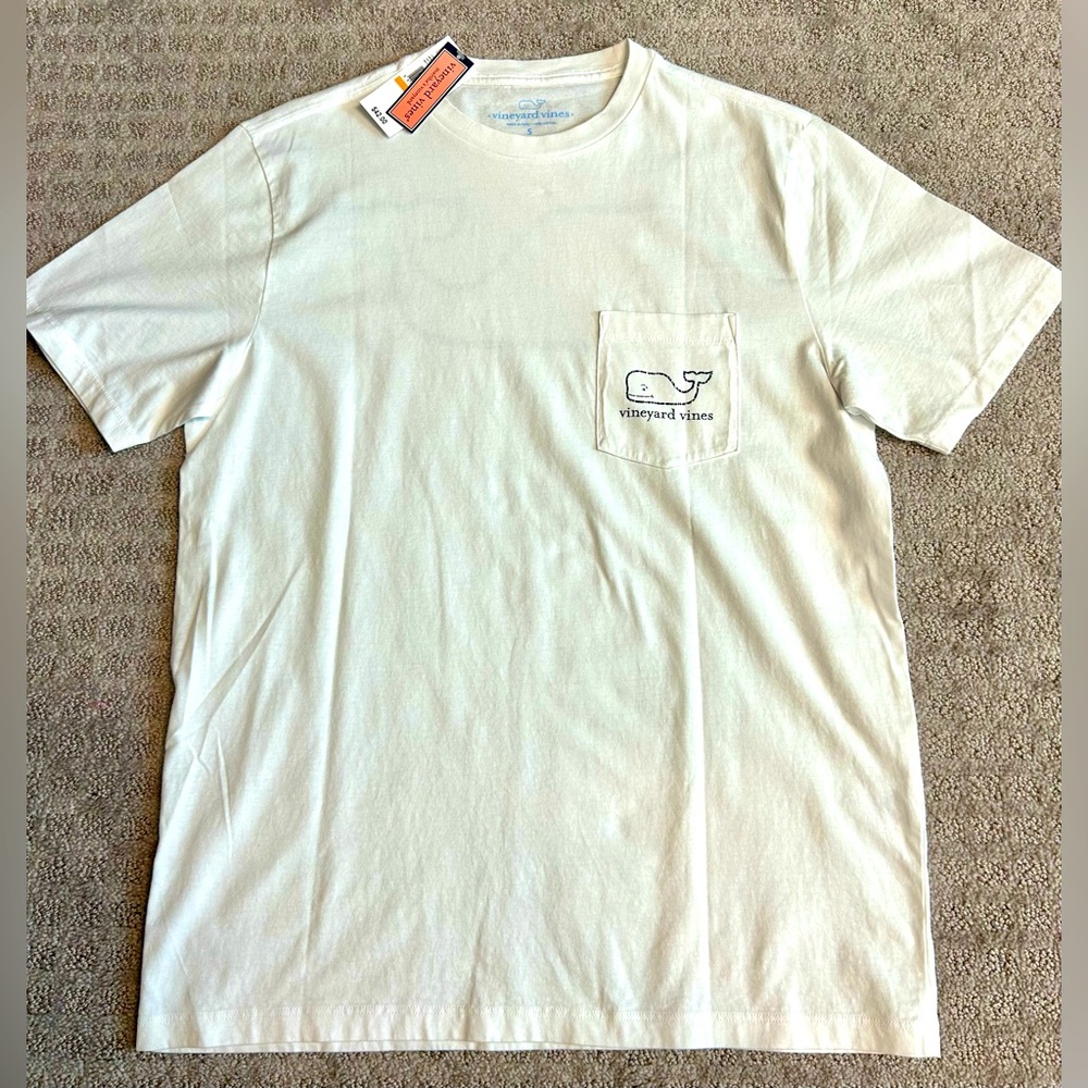 NWT- Mens Vineyard Vines Logo Tee, Size S